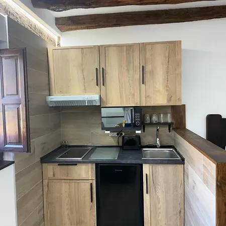 Arandi Baserria 公寓 *