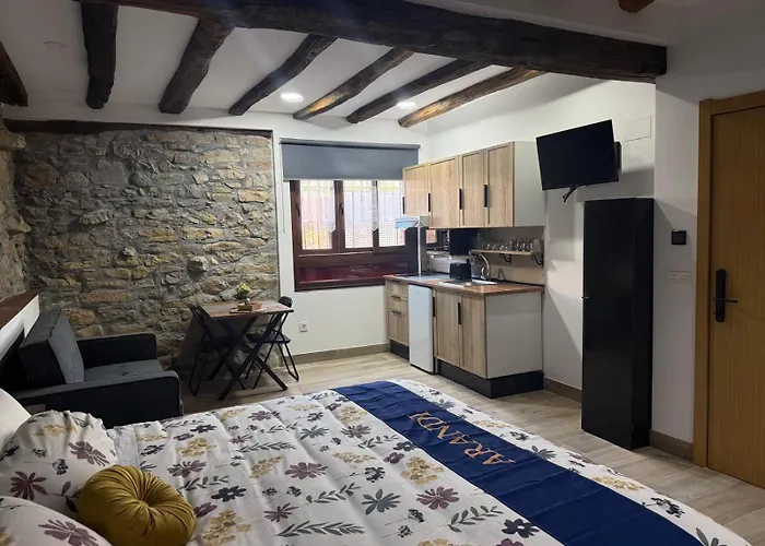 Arandi Baserria Apartman *