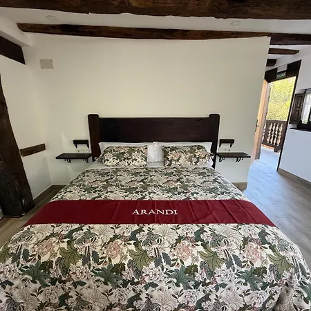 Arandi Baserria Apartman *